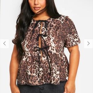 Boohoo tie front leopard smock top